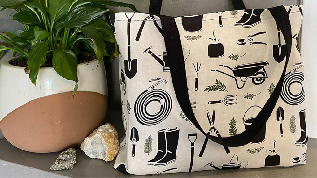 Garden fabric tote bag